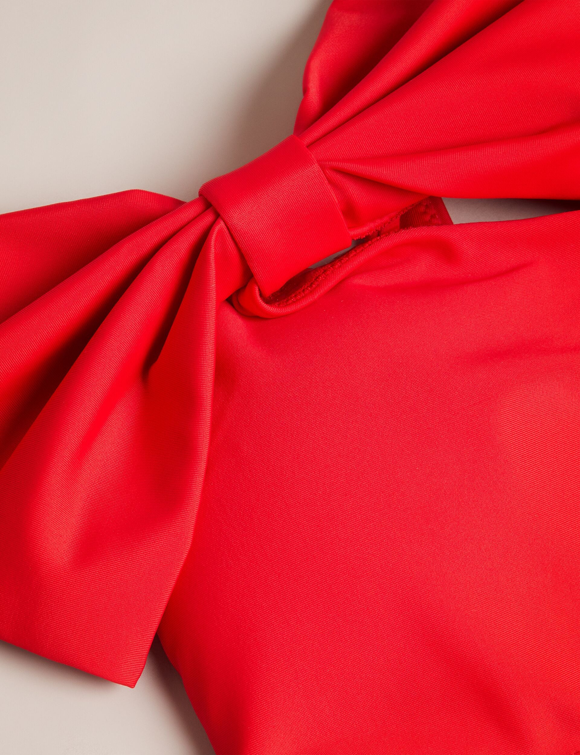 LIENNAA | RED - Image 3